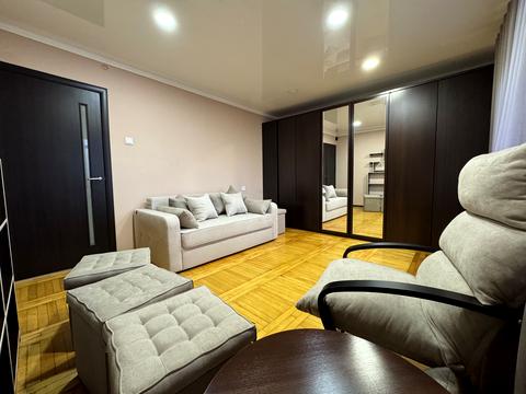 квартира за адресою Радистів вул., 2