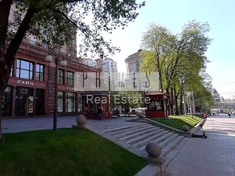 комерційна за адресою Хрещатик вул. (Kreschatic), 13