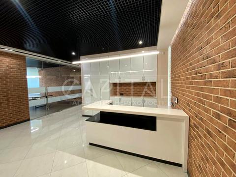 комерційна за адресою Івана Франка вул., 14