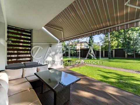 будинок за адресою Патріарха Володимира Романюка вул. (Жовтнева)