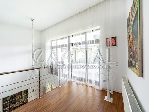 будинок за адресою Патріарха Володимира Романюка вул. (Жовтнева)