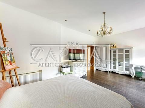 будинок за адресою Патріарха Володимира Романюка вул. (Жовтнева)