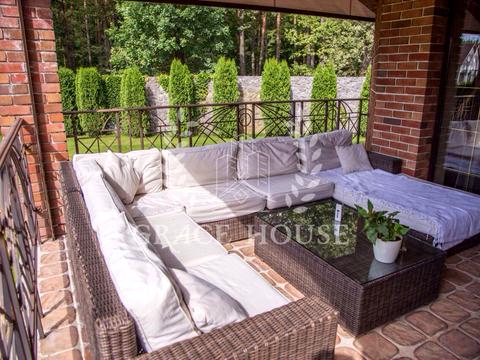 дом по адресу Лесна