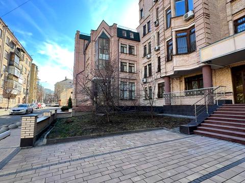 коммерческая по адресу бульварно, 13/19