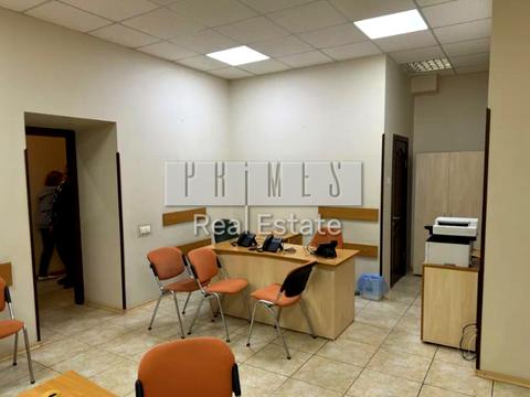 комерційна за адресою Ділова вул. (Димитрова), 6