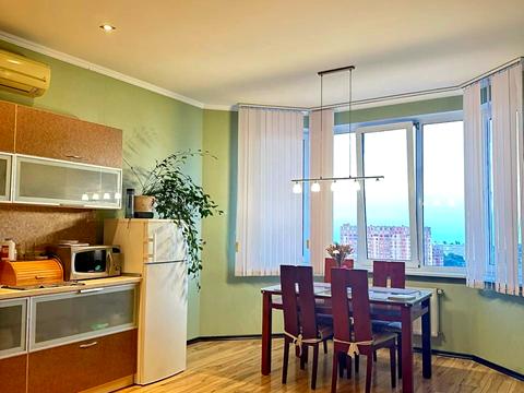 квартира за адресою Середньофонтанська вул., 19б