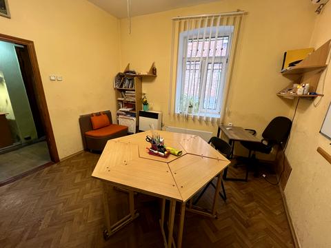 квартира за адресою Монастирська вул. (Володарського), 3