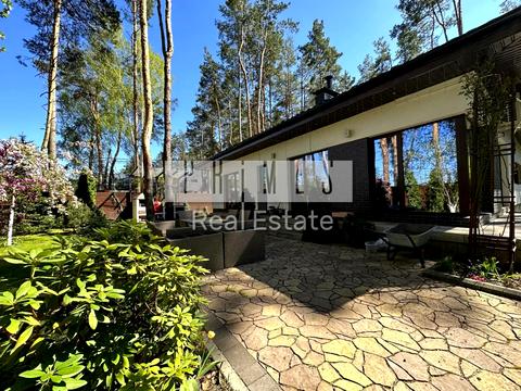 будинок за адресою Отамана Орлика вул.