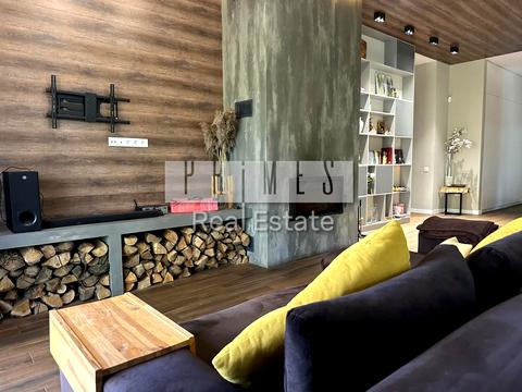 будинок за адресою Отамана Орлика вул.