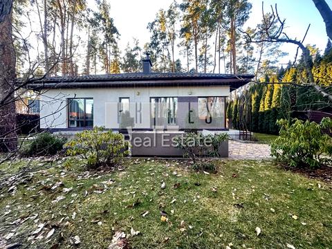 будинок за адресою Отамана Орлика вул.