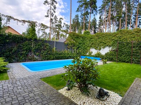 дом по адресу Революції