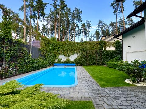 дом по адресу Революції