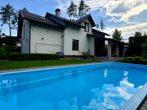 дом по адресу Революції