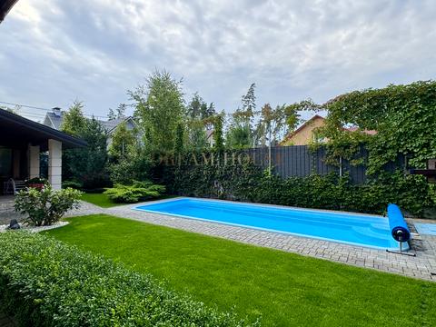 дом по адресу Революції