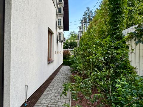 дом по адресу Революції