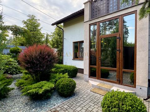 дом по адресу Революції