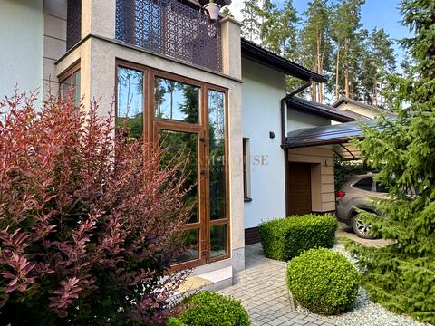 дом по адресу Революції