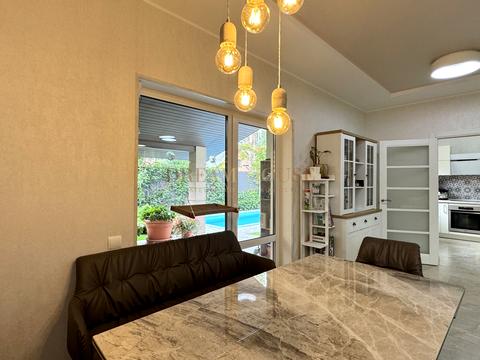 дом по адресу Революції