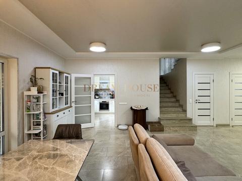 дом по адресу Революції