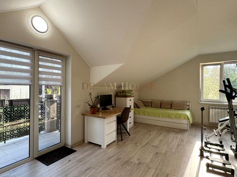 дом по адресу Революції