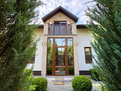 дом по адресу Революції