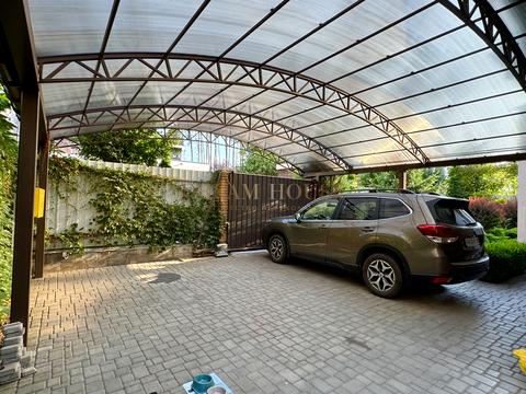 дом по адресу Революції