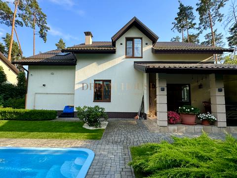 дом по адресу Революції