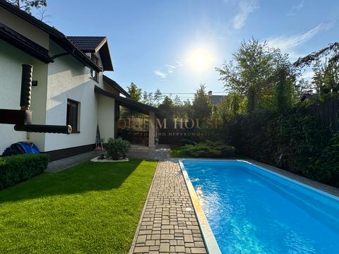 дом по адресу Революції