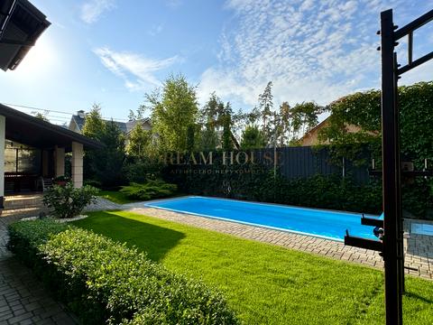 дом по адресу Революції