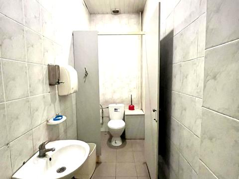 комерційна за адресою Бориса Чичибабіна вул., 2