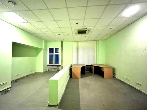 комерційна за адресою Бориса Чичибабіна вул., 2