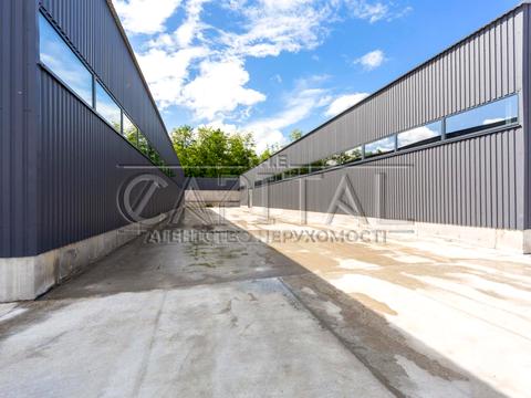 комерційна за адресою Соснова вул., 1