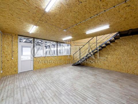 комерційна за адресою Соснова вул., 1