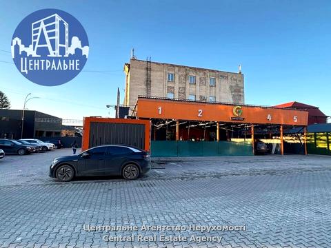 комерційна за адресою Руська вул., 242