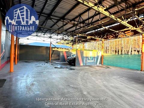 комерційна за адресою Руська вул., 242