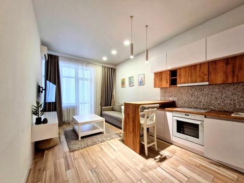 квартира за адресою Євгена Коновальця вул. (Щорса), 36-Е