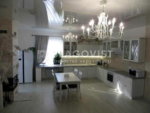 будинок за адресою Серпнева