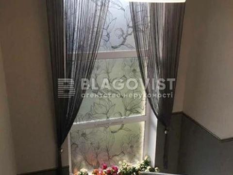 будинок за адресою Серпнева