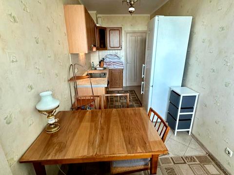 квартира за адресою Наталії Ужвій вул., 12