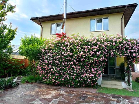 будинок за адресою Серпнева