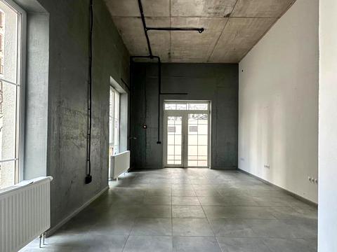 комерційна за адресою Михайла Максимовича вул. (Онуфрія Трутенка), 24