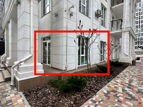 комерційна за адресою Михайла Максимовича вул. (Онуфрія Трутенка), 24