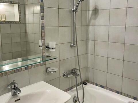 квартира за адресою Старонаводницька вул., 4-Б