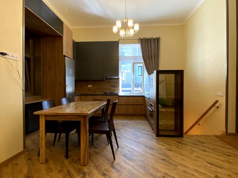 квартира за адресою Євгена Озаркевича вул., 22