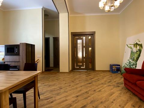 квартира за адресою Євгена Озаркевича вул., 22