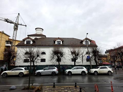 комерційна за адресою Кардинала Любомира Гузара вул., 28