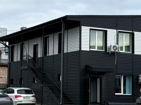 комерційна за адресою Глинська вул., 56