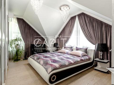 будинок за адресою Миколи Миклухи-Маклая вул. (Дежнєва), 7