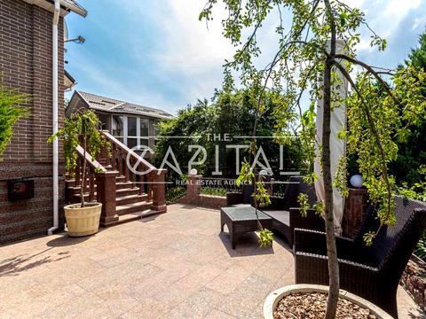 будинок за адресою Миколи Миклухи-Маклая вул. (Дежнєва), 7