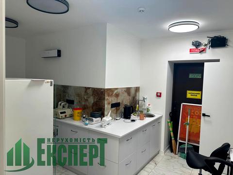 комерційна за адресою Героїв Харкова просп. (Московський), 270в